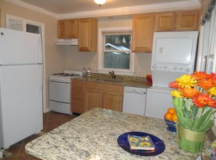 2319 Fairview Ter, Alexandria, VA 22303