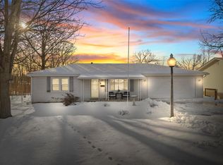 405 Sunshine Dr, Festus, MO 63028