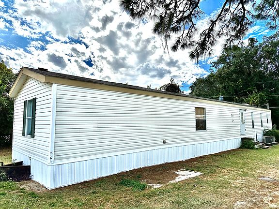 2nd image of 1721 E Duval St