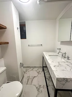 Rented by J PRESTON AND ASSOCIATES INC | media 17
