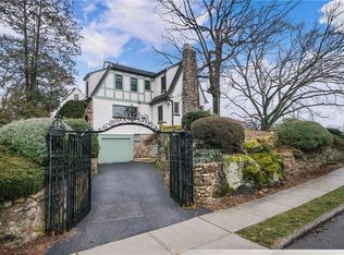 9 Centre Ave, Larchmont, NY 10538