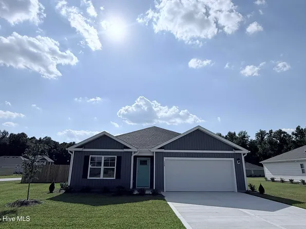 128 Stella Bluffs Dr, Stella, NC 28582