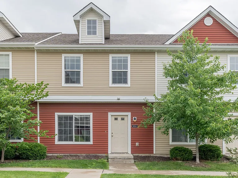 6909 Daniel Defoe Dr — Photo 23