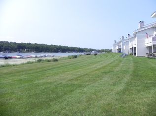 1415 S Delavan Club Blvd, Delavan, WI 53115