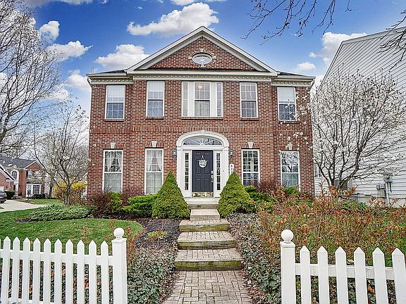 2nd image of 9790 Cobblewood Ct