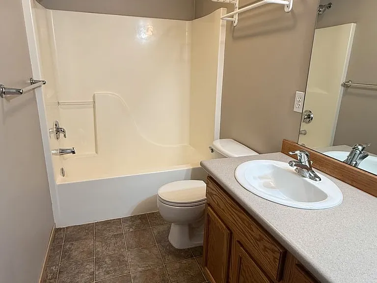16430 Cassidy Ct — Photo 13
