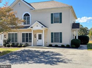 22529 Chickadee Cir #6-2, Lexington Park, MD 20653