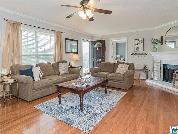 3rd image of 6823 Lexington Oaks Dr