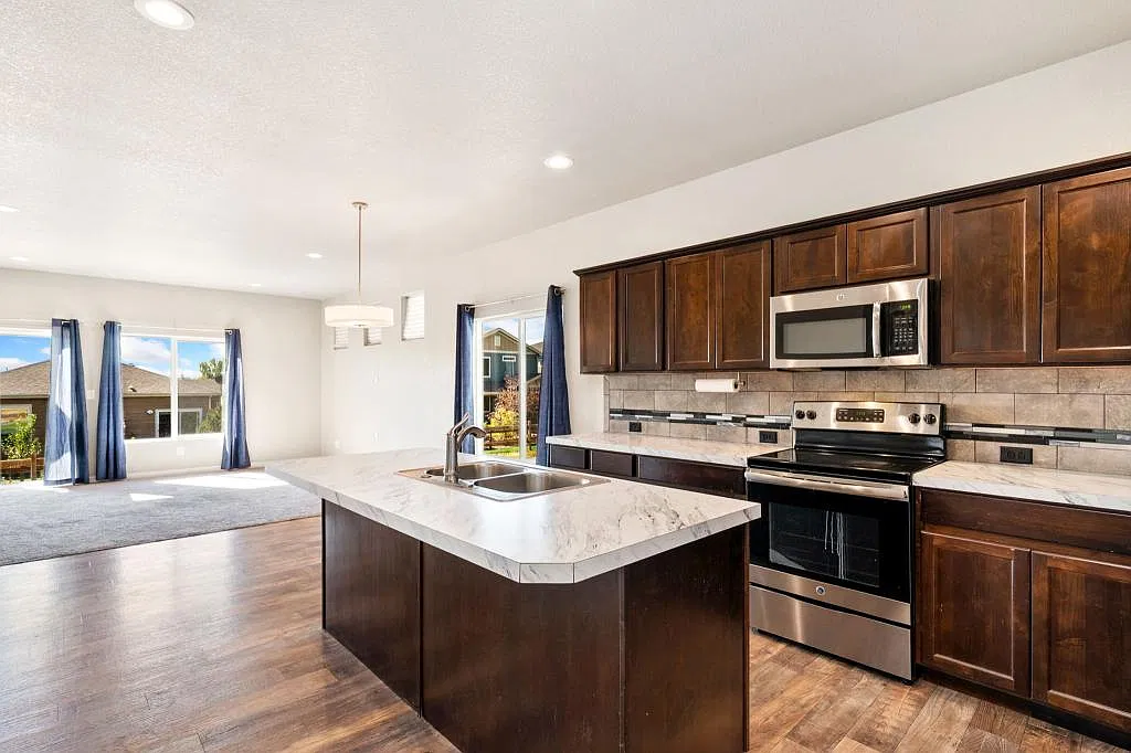 3082 Carney St — Photo 4