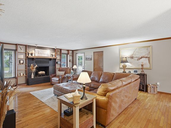 5th image of 1240 S Arcadia Avenue