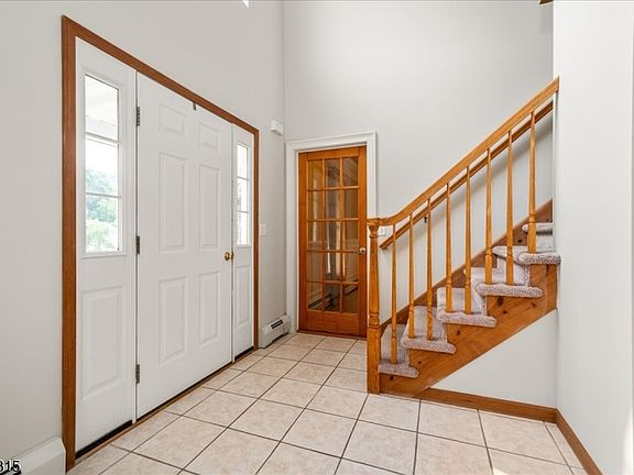 4th image of 9 Carriage Ln