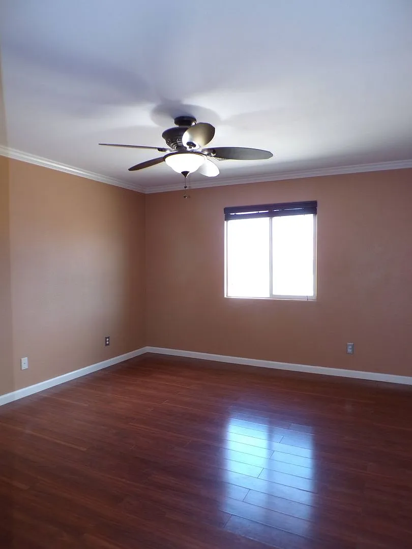 4 Bedroom 3 Bath Home and guest quarters — Photo 3