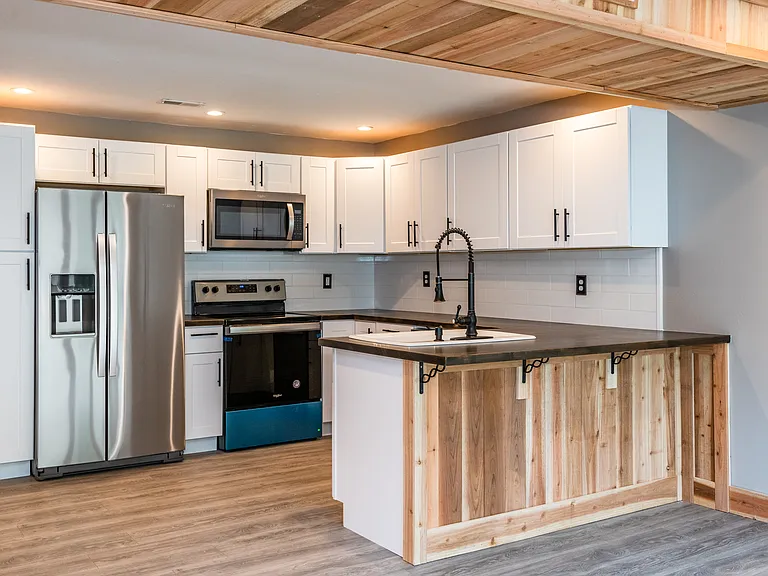 2821 Blackhawk Rd — Photo 12