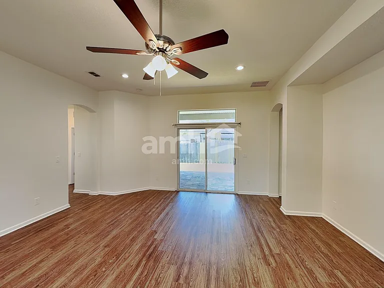 768 W Devonhurst Ln — Photo 7
