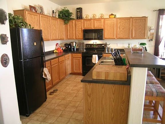 Kitchen with upgraded appliances