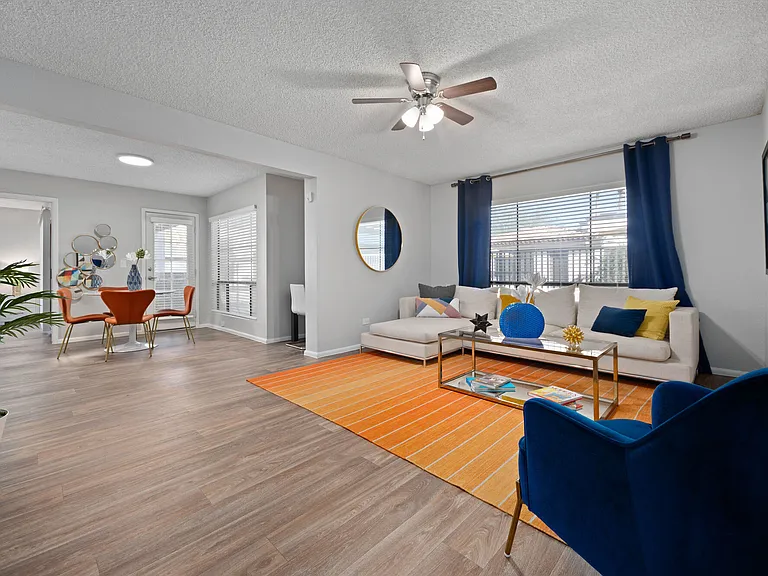 The Pointe at South Mountain — Photo 16