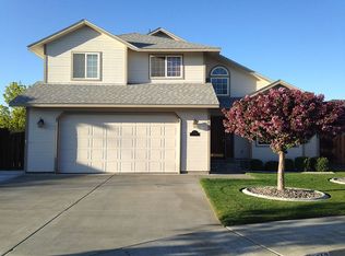 8812 W Grand Ronde Ave, Kennewick, WA 99336