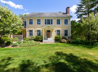 25 Twin Ponds Dr, Falmouth, ME 04105