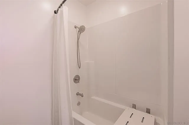1316 E Grand Ave #104 — Photo 7