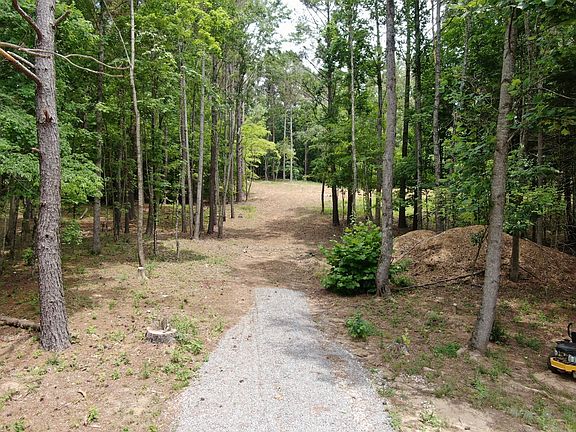 2nd image of 1429 Old Stage Rd