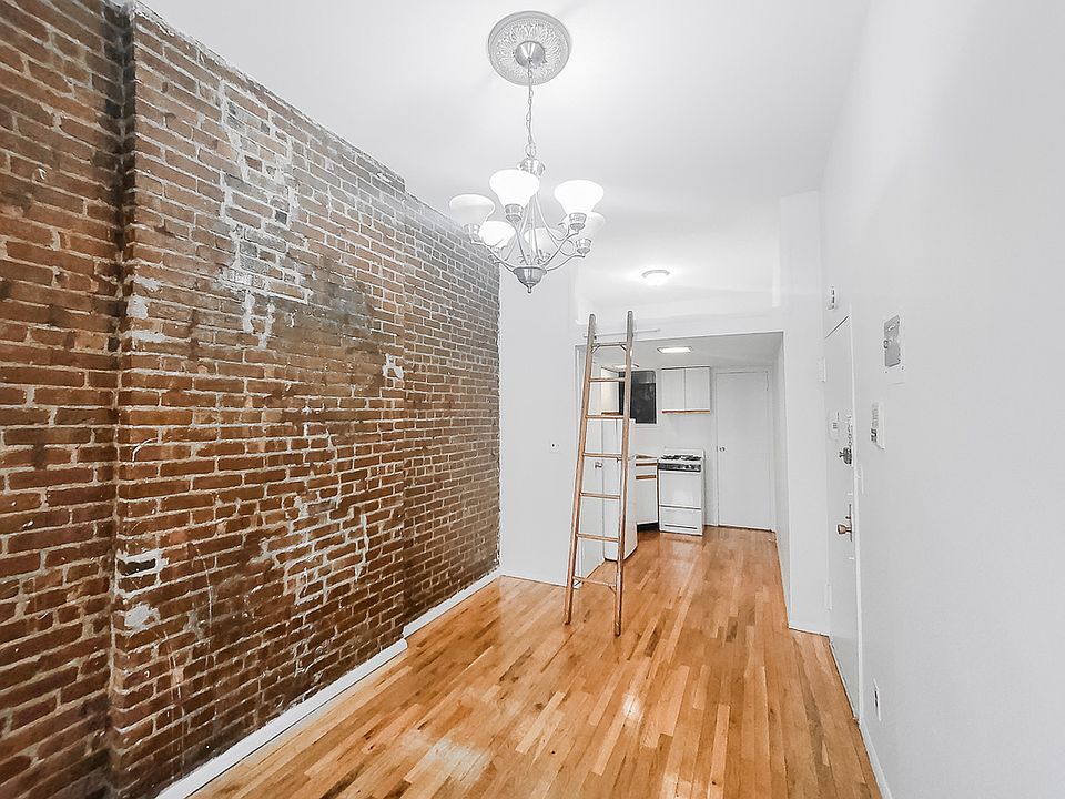 1st image of 208 W 82nd St APT 1B