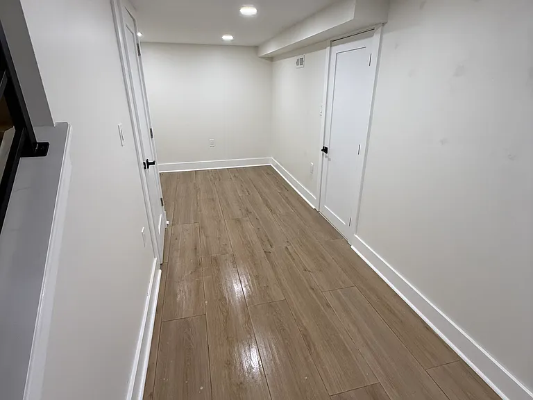155 W Palmer St — Photo 10