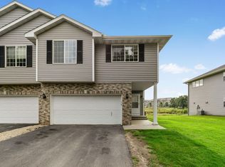 813 Alysheba Rd, Shakopee, MN 55379