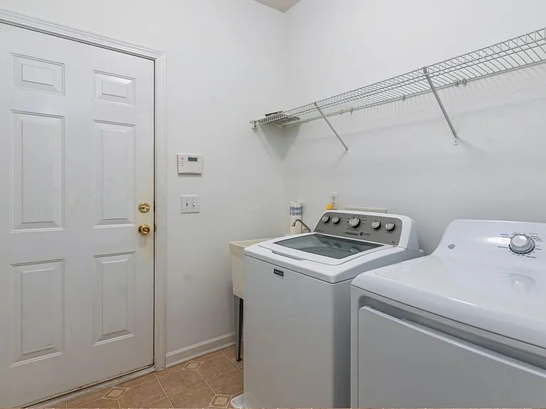 10922 Sedgemoor Ln — Photo 28