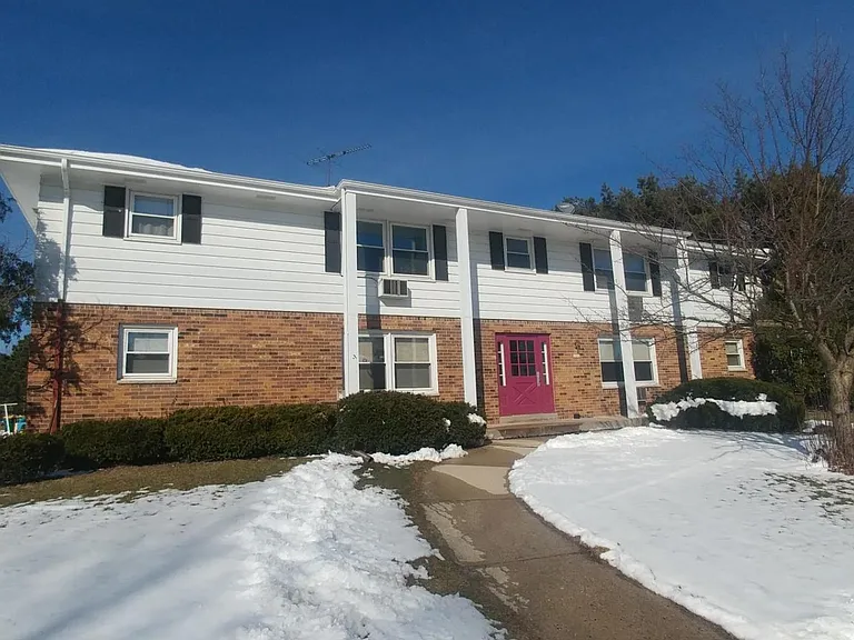 1309 E Kilbourn Ave #3 — Photo 8