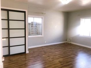 1042 9th St, Manhattan Beach, CA 90266