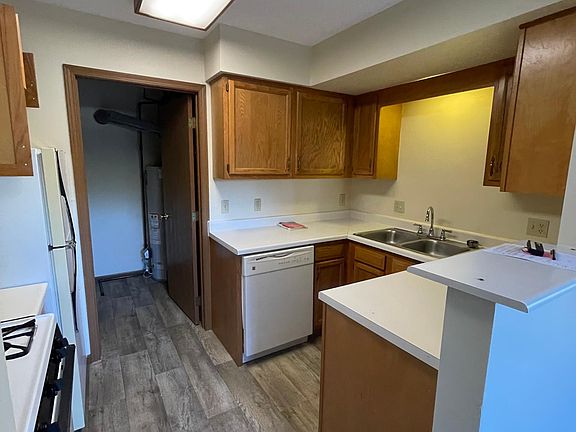 Kitchen& view to utility room.