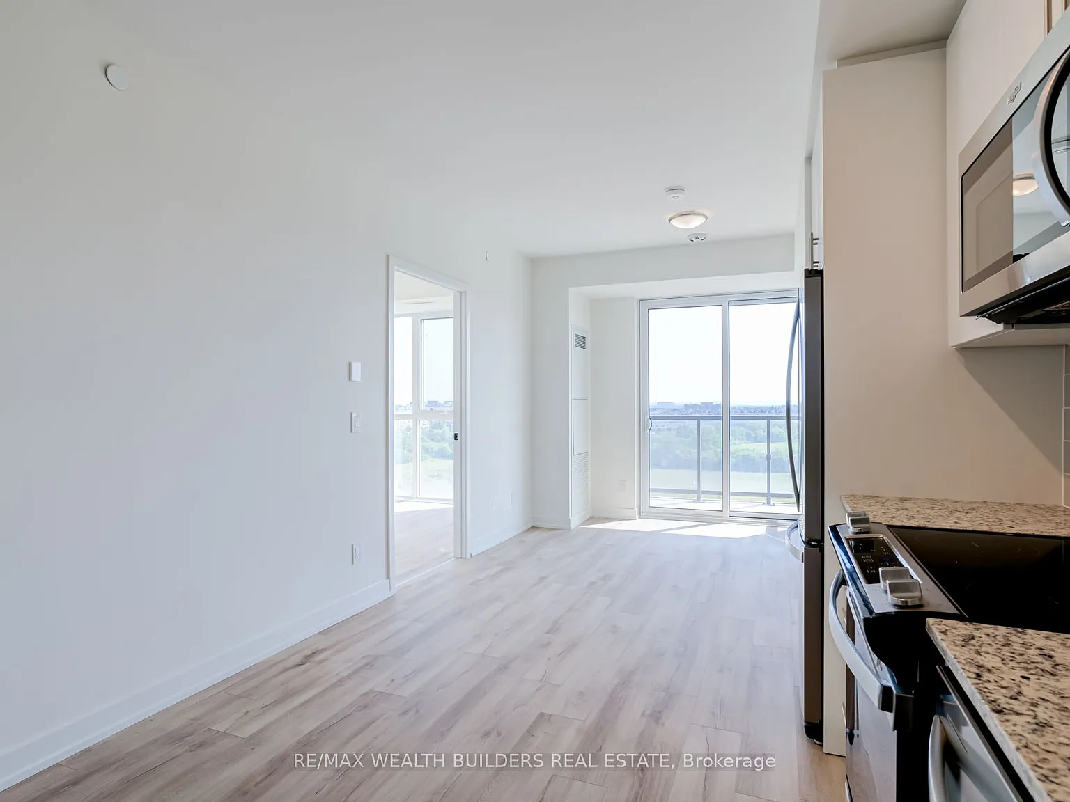 2 bed, $2,450 — Photo 2