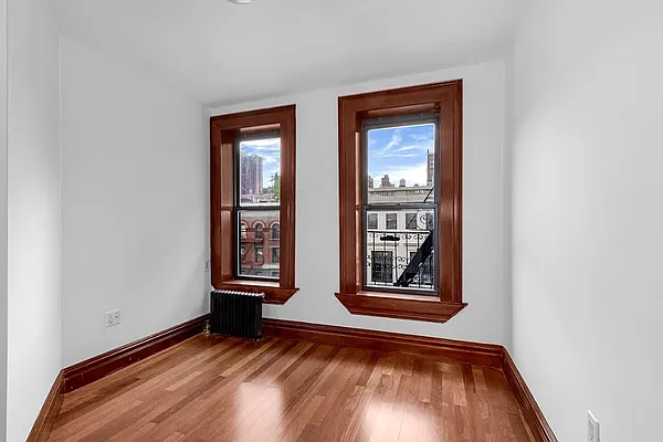 Rented by Compass | media 4