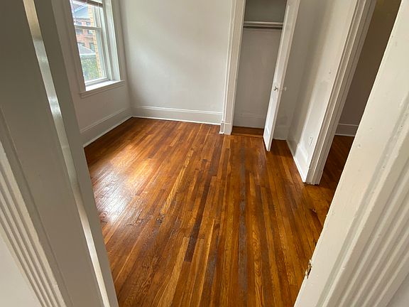 3rd image of 7 Myrtle St APT 7