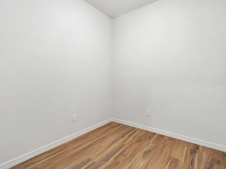 The Grove Apartment Homes — Photo 38