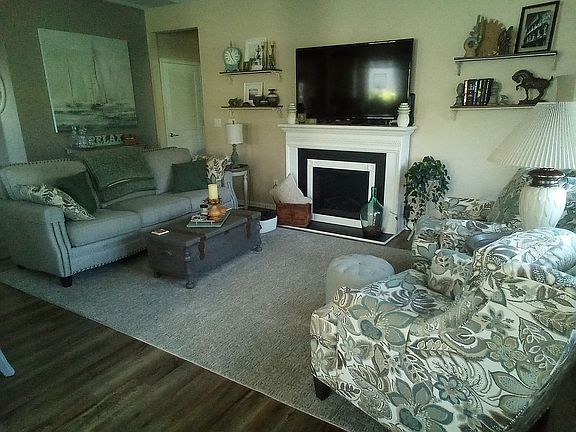 2nd image of 6506 Prairie Dunes Dr