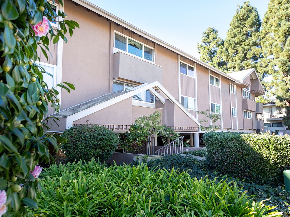 1st image of 2517 Navarra Dr Unit 2E