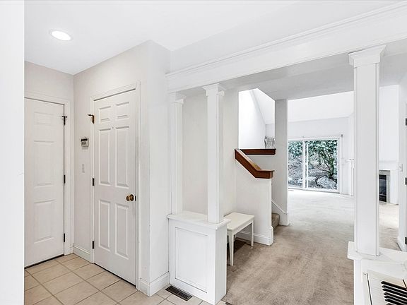 2nd image of 14 Bishops Park