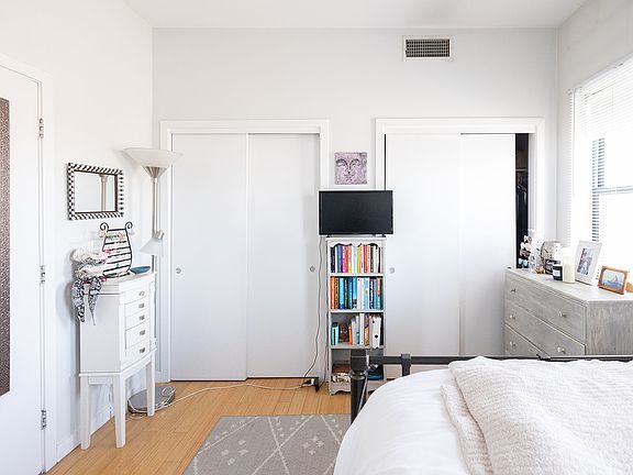 5th image of 1651-1667 Washington St #306