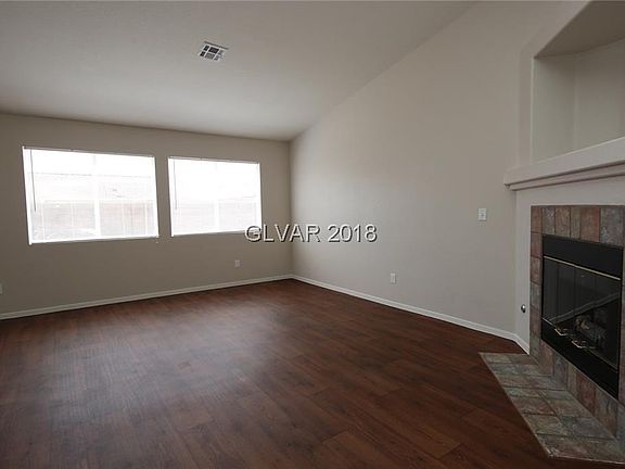 4th image of 621 Blossom Berry Ct