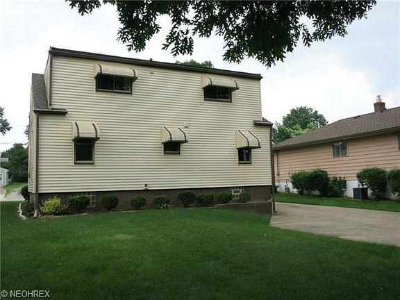 3rd image of 726 Orchard Ave