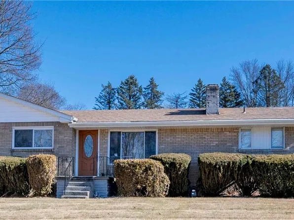 163 Byerly Dr, Jeannette, PA 15644