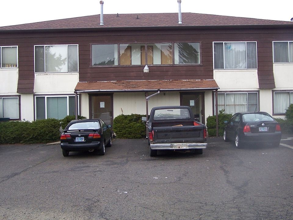 1st image of 155 NE 17th Ct