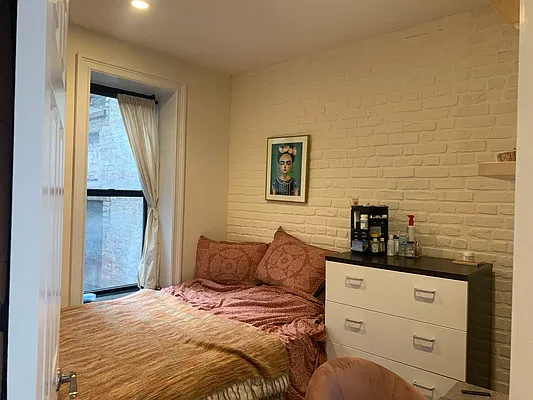 Rented by Corcoran | media 15