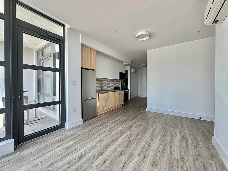 584 4th Ave #221 — Photo 11