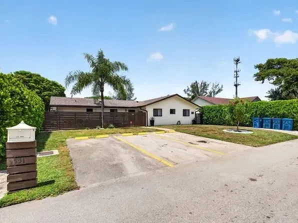 7701 NW 56th Ave APT 3-1, Pompano Beach, FL 33073