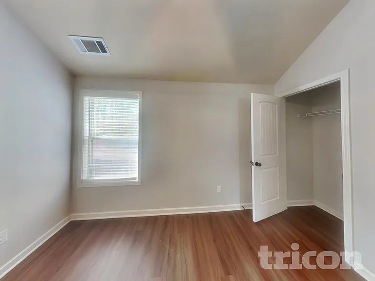 217 Adeline Ln — Photo 10