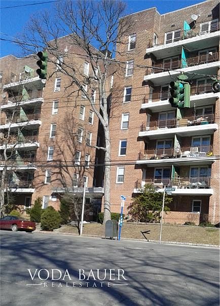 1st image of 560 Warburton Ave APT 3G