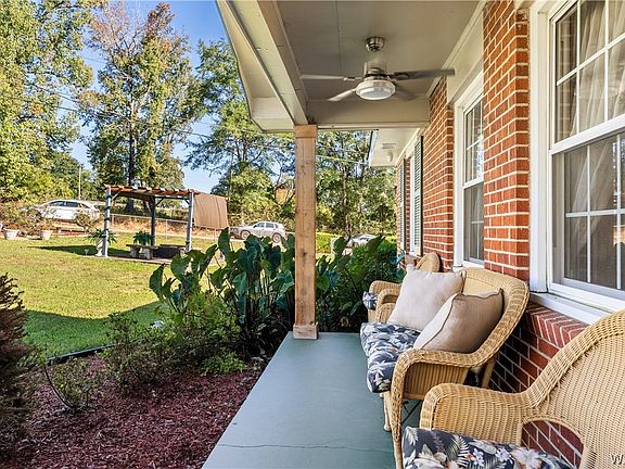 3rd image of 2506 Cottondale Ln