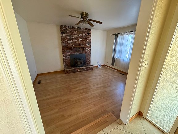 2nd image of 1653 Atherton Way